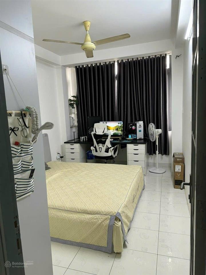 Cho thuê nhà hẻm 60 lê thị riêng, quận 1 3.2m x 11m, 3 lầu, 5pn, 3wc... hẻm thông ra bùi thị xuân