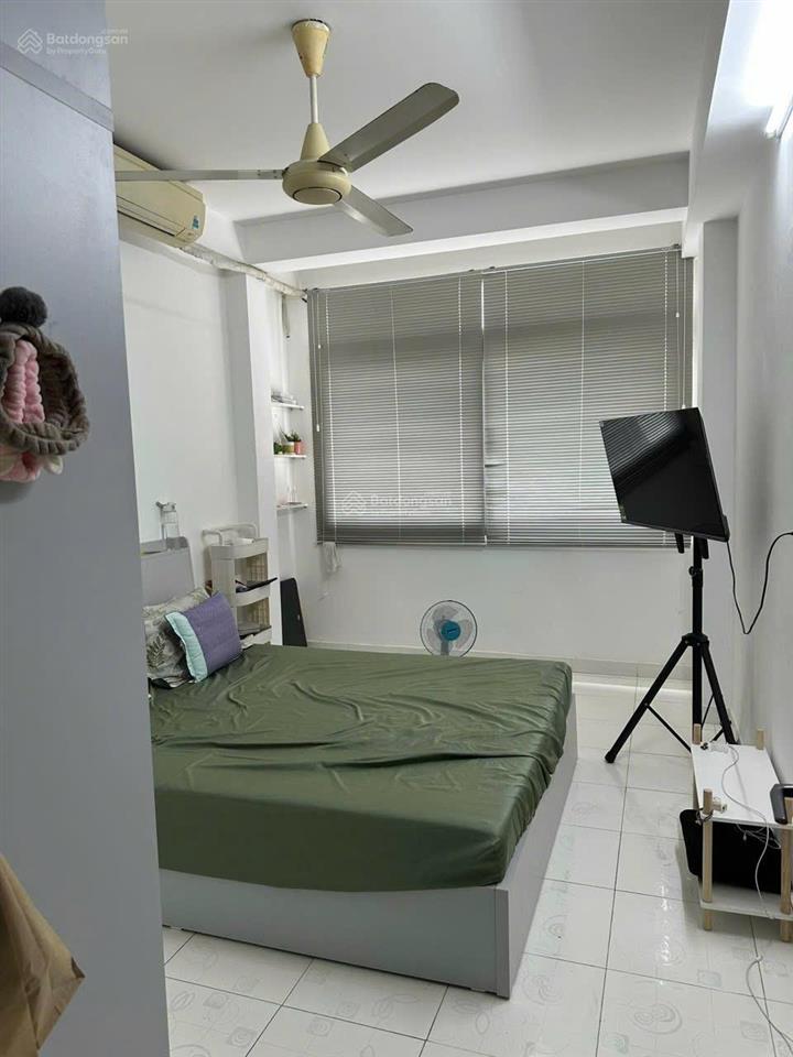 Cho thuê nhà hẻm 60 lê thị riêng, quận 1 3.2m x 11m, 3 lầu, 5pn, 3wc... hẻm thông ra bùi thị xuân