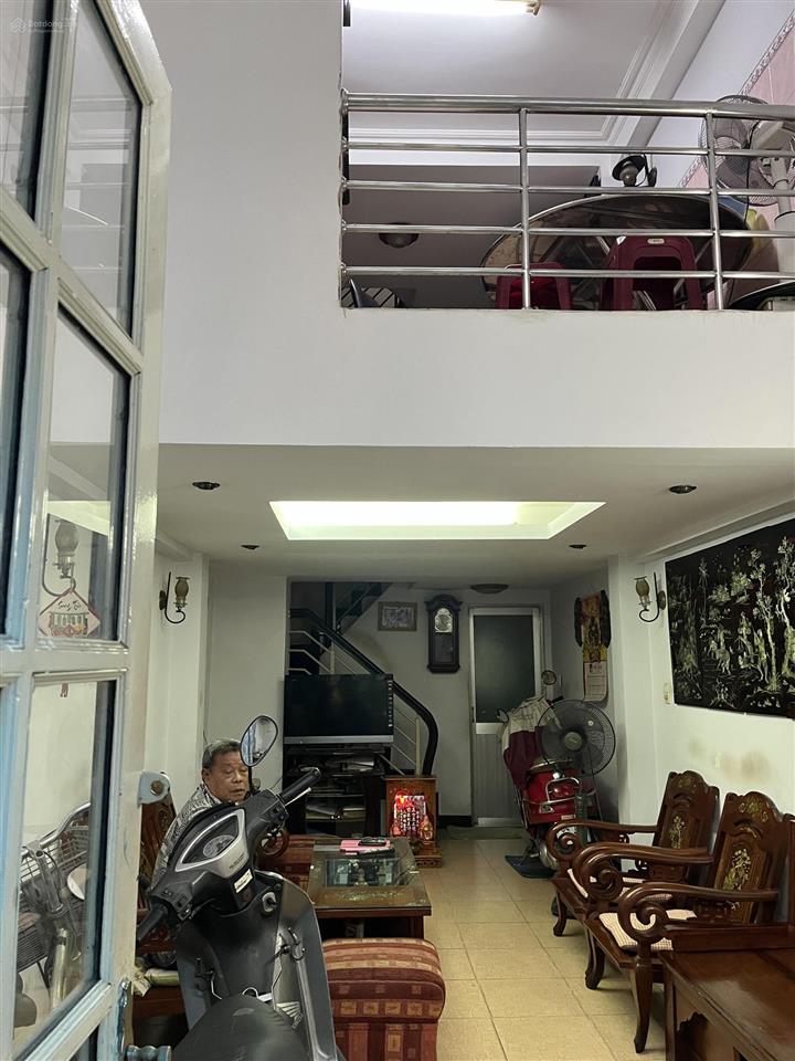Bán nhanh nhà hẻm 62 đường lý chính thắng, p. vts, quận 3 3.1m x 8.7m, trệt, lửng, 2 lầu, st