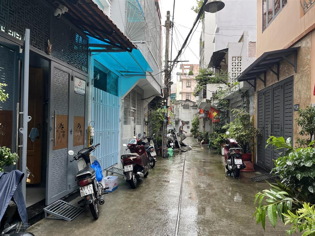 Bán nhanh nhà hẻm 62 đường lý chính thắng, p. vts, quận 3 3.1m x 8.7m, trệt, lửng, 2 lầu, st