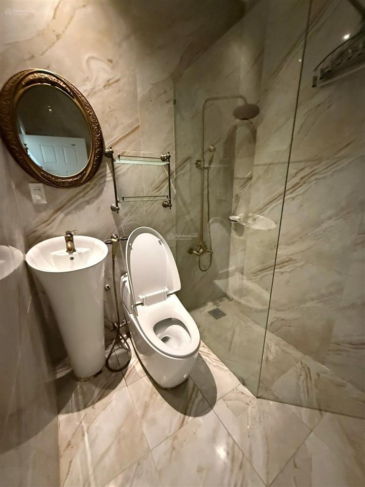 Cho thuê nhà hẻm rộng 5m (oto vào tận cửa) đường vạn kiếp, p.3, q.bình thạnh 3,5m x 14m, 3 lầu...