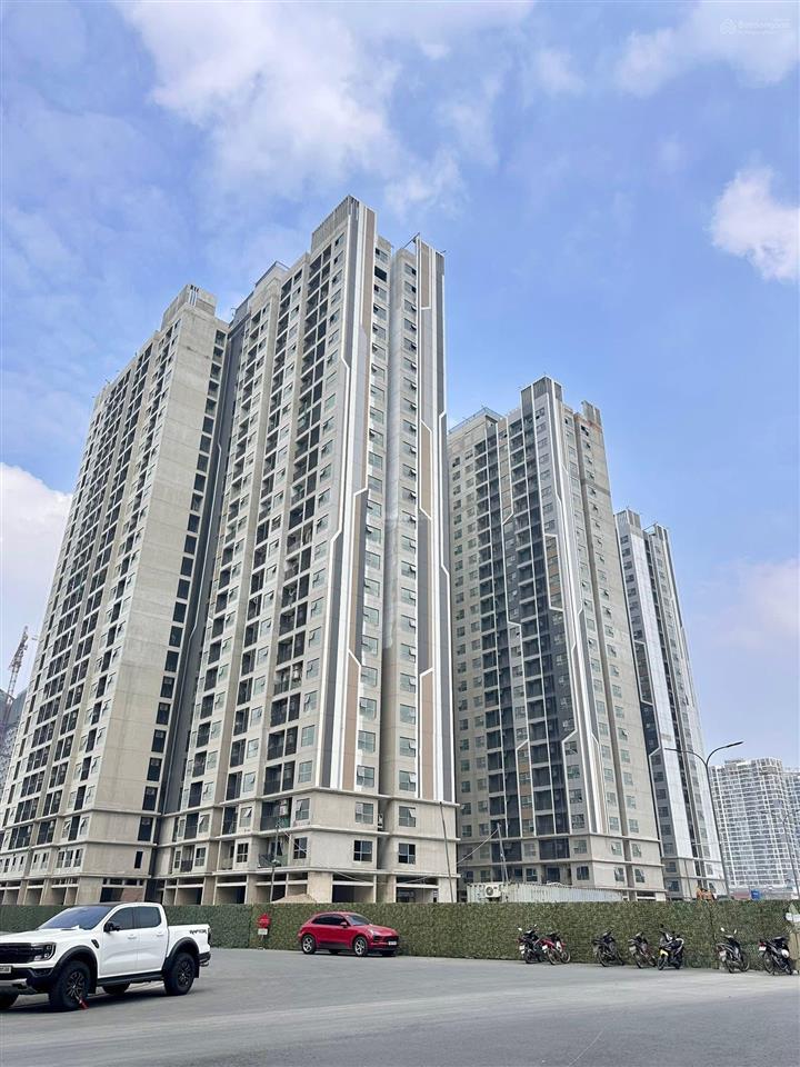 "siêu rẻ" chủ bán căn 1pn 43m2, giá 2.9 tỷ có 2 ban công kéo dài tại beverly