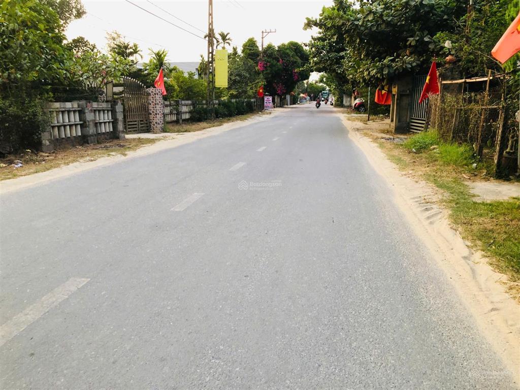 Bán đất mặt tiền đường quy hoạch 32m  lạc long quân, điện dương
