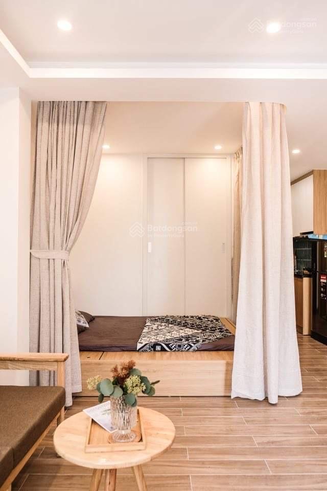 Cho thuê căn hộ full đồ, nhà mới xây, rất thoáng, trung tâm, ngõ to ô tô đỗ cửa