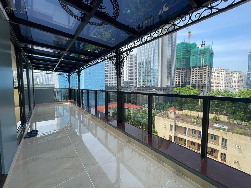 Cho thuê tòa nhà 10 tầng ốp kính full hoàng ngân 190m² x 10t, mt 8m, thông sàn, thang máy. 100tr