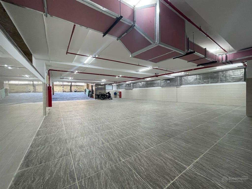 Chính chủ tôi cần cho thuê nhà mới 100% hoàn thiện xong phố nguỵ như kon tum dt200m2 x9t 1 hầm