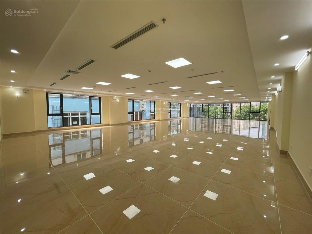 Chính chủ tôi cần cho thuê nhà mới 100% hoàn thiện xong phố nguỵ như kon tum dt200m2 x9t 1 hầm