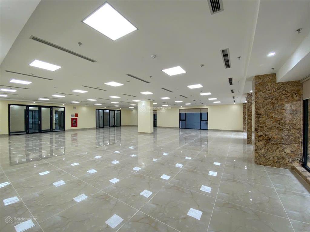 Tòa nhà phố hoàng ngân  nguyễn thị định 100m2 8 tầng 1 hầm, pccc chuẩn, mặt tiền khủng