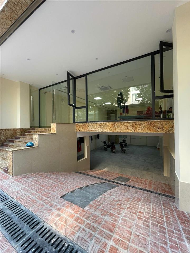 Chính chủ cần cho thuê gấp nhà phố trung kính dt 110m2 x7t 1 hầm thông sàn có hầm giá 60tr