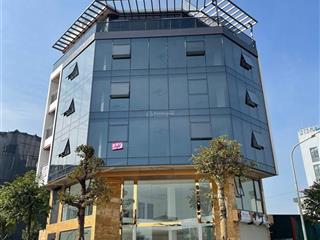 Chính chủ cần cho thuê gấp nhà mới xây 160m2 x5t có thang máy thông sàn mới xây giá rẻ 49tr/tháng