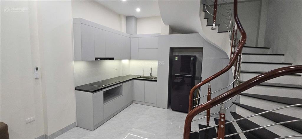 Chính chủ cho thuê nhà full đồ phố đông ngạc vào ở luôn dt35m2 x4t full đồ mới tinh 2 phòng ngủ