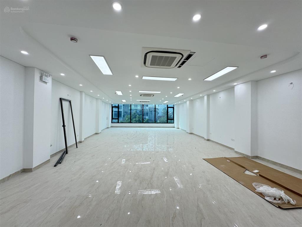 Nguyễn chánhnam trung yên 140m2x7 tầng có hầm ô tô đỗ cửa xây hiện đại hợp nhiều mô hình giá 73tr
