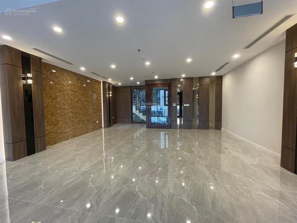 Cực phẩm mới xây phố nguyễn hoàng dt 90m2x8 tầng có hầm, mt 7m, hầm để 5 ô tô, pccc chuẩn, 45tr