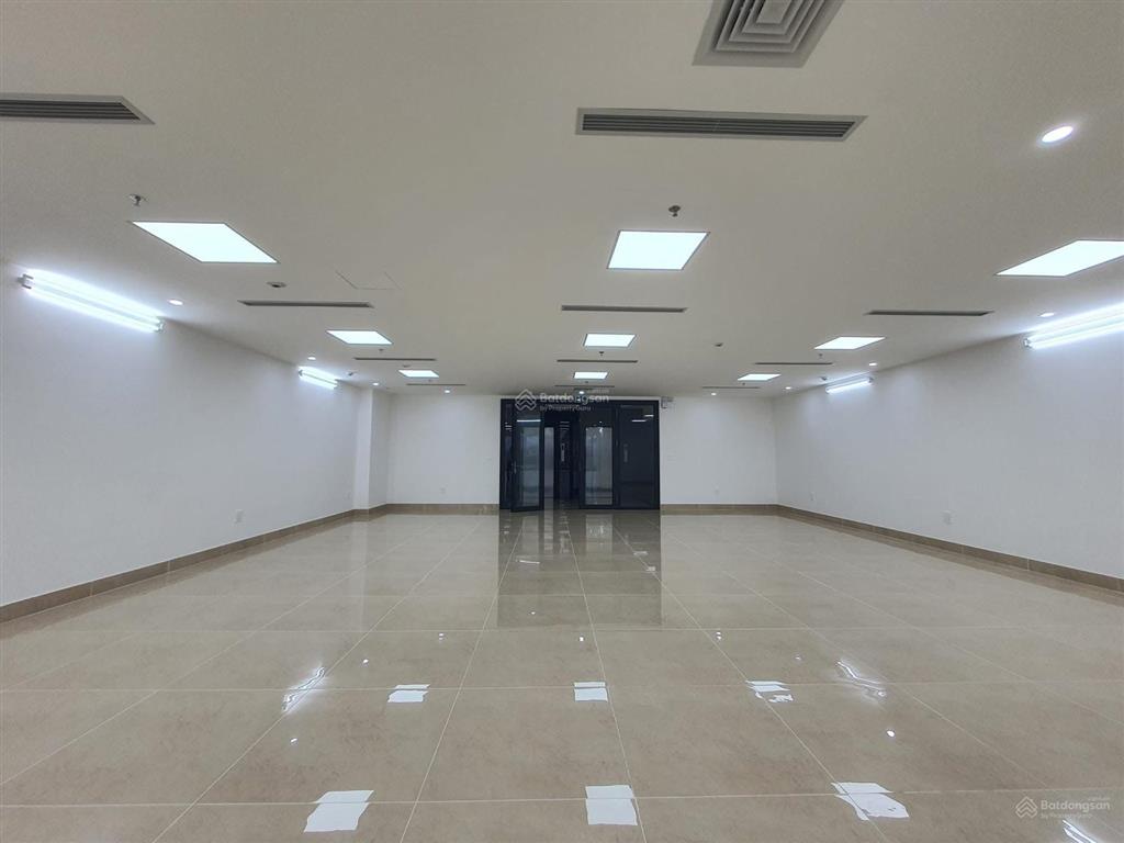 Chính chủ cho thuê tòa riêng mới xây phố lạc long quân dt 290m² x8t 1 hầm pccc nghiệm thu tp vip