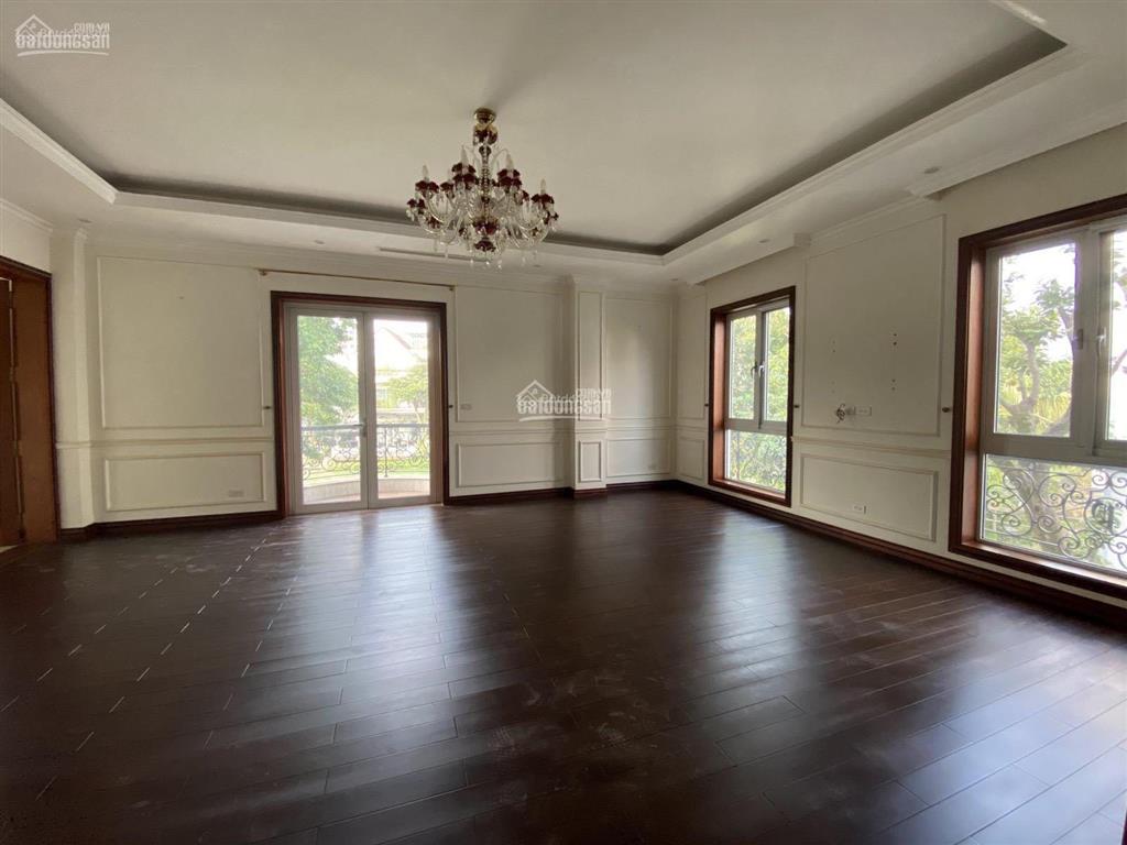 Cho thuê nhà căn góc mới lk lê văn thiêm  thanh xuân. nhà mới, 2 mặt thoáng, đủ đh, 33tr