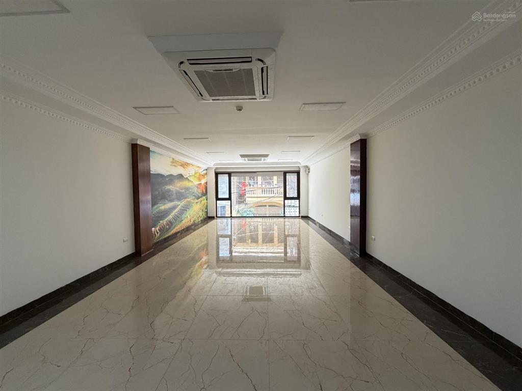 Cho thuê nhà phùng chí kiên  cầu giấy, 80mx5 tầng, thang máy, full nội thất cao cấp, oto đỗ, 29tr