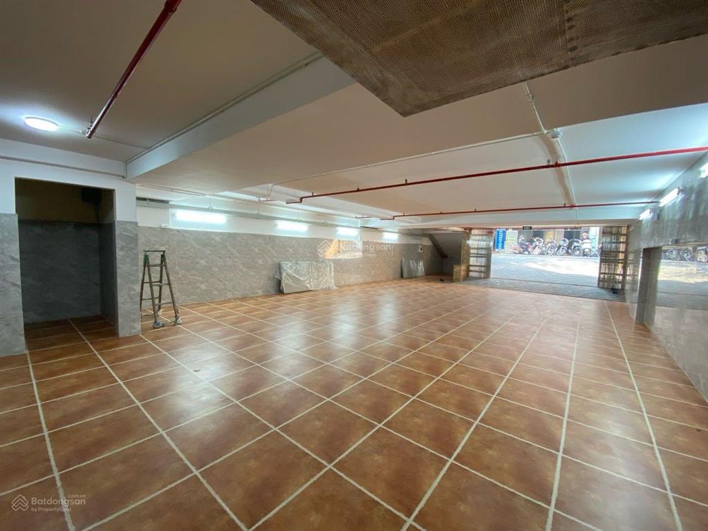 Toà lê văn lương mới 100% dt 230m2 x9 nổi 2 hầm pccc biên bản giá 160tr/th (cho thuê mọi mô hình)