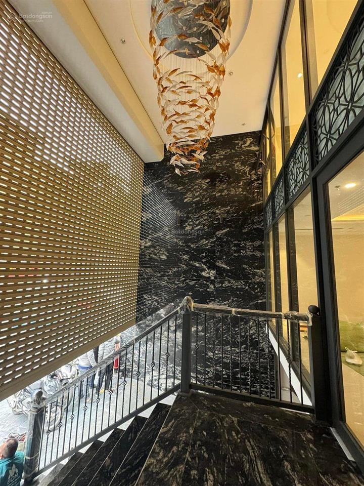 Cho thuê nhà nguyễn chánh  cầu giấy, 169m2x8t, 1 hầm mt 12m, thông sàn, tm, cho thuê mọi mô hình