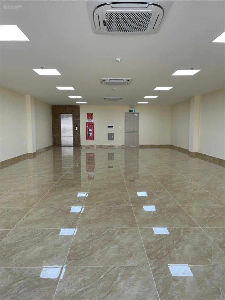 Chính chủ cần cho thuê gấp nhà phố trung kính dt 110m2 x7t 1 hầm thông sàn có hầm giá 60tr