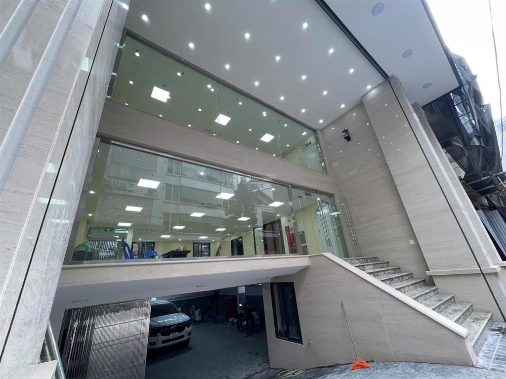Cho thuê mặt phố nguỵ như kon tum, 148m2, 9 tầng 1 hầm,thông sàn, thang máy, pccc nghiệm thu, 158tr