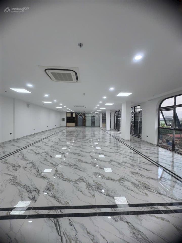 Cho thuê 100102 nhà mặt phố hoàng ngân, cầu giấy, 330 triệu chính chủ cho thuê dt300m2 x10t 1 hầm