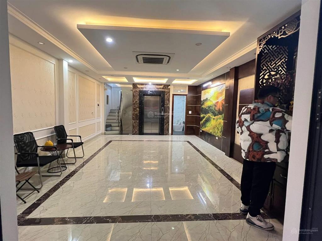 Cho thuê nhà ngõ 120 trường chinh, thanh xuân  mặt tiền 7,5m, ô tô đỗ cửa thoải mái, giá hợp lý