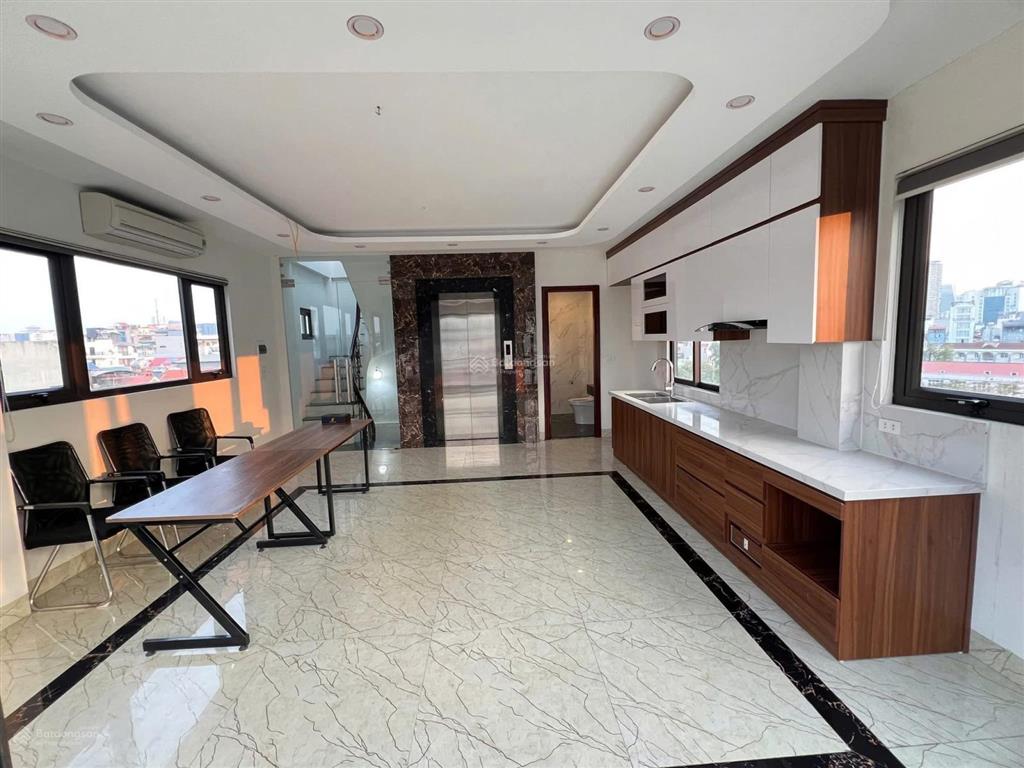 Cho thuê nhà ngõ 120 trường chinh, thanh xuân  mặt tiền 7,5m, ô tô đỗ cửa thoải mái, giá hợp lý