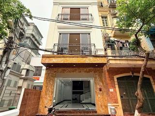Cần cho thuê gấp nhà mới xây phố mai dịch  cầu giấy dt80m² x7t giá 49tr thang máy vù vù điều hoà