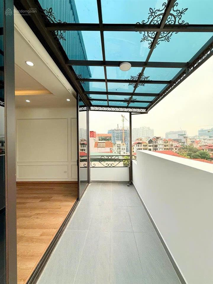 Cần cho thuê gấp nhà mới xây phố mai dịch  cầu giấy dt80m² x7t giá 43tr thang máy vù vù điều hoà