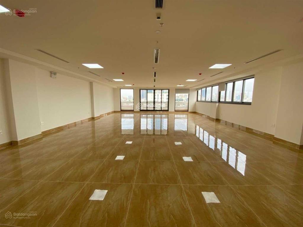 Nhà riêng nguyễn quốc trị  cầu giấy, 190m2x8t, 1 hầm, mt 12m, thông sàn, thang máy, pccc đầy đủ