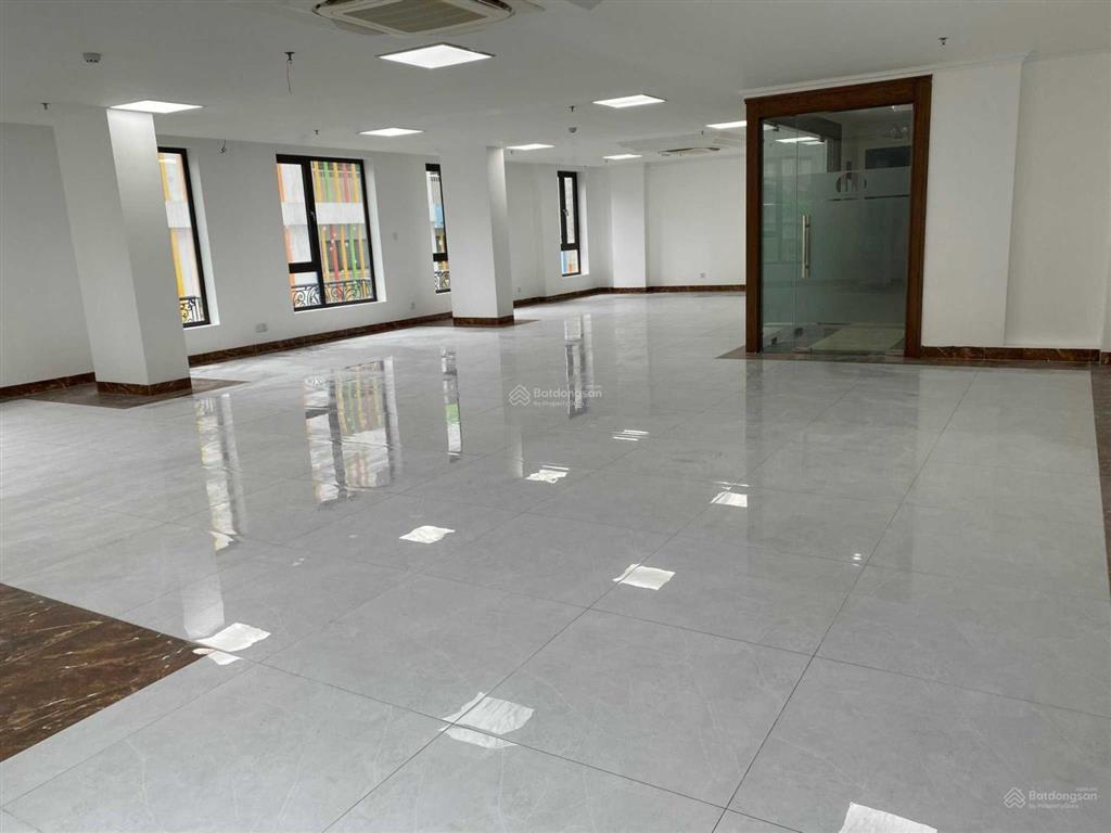 Cho thuê tòa nhà mặt phố khương đình. dt 160 m² * 8 tầng + 1 hầm. mt 10m. thông sàn, thang máy