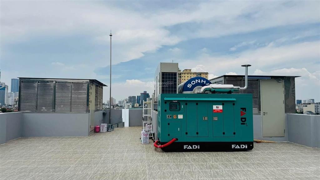 Chính chủ cần cho thuê nhà mặt phố vừa xây xong mặt phố trường chinh dt 300m² x7t 1 hầm pccc thẩm