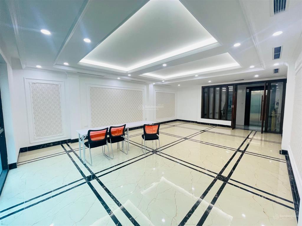 Nhà phân lô trung yên 11, trung hòa. dt 95m2 6 tầng, mt 6m thang máy xe tải 4 tấn tránh giá 32tr/th