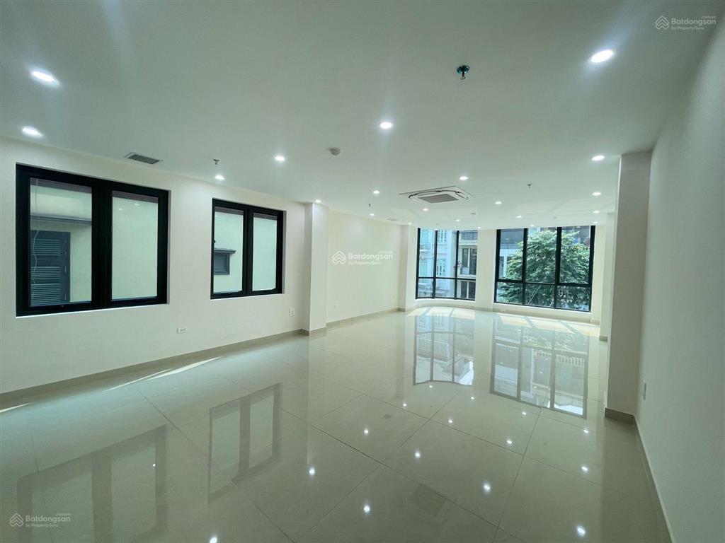 Cho thuê nhà tôn thất thuyết  nguyễn hoàng dt 80m2x7t để 2 ô tô trong nhà  thông sàn, thang máy