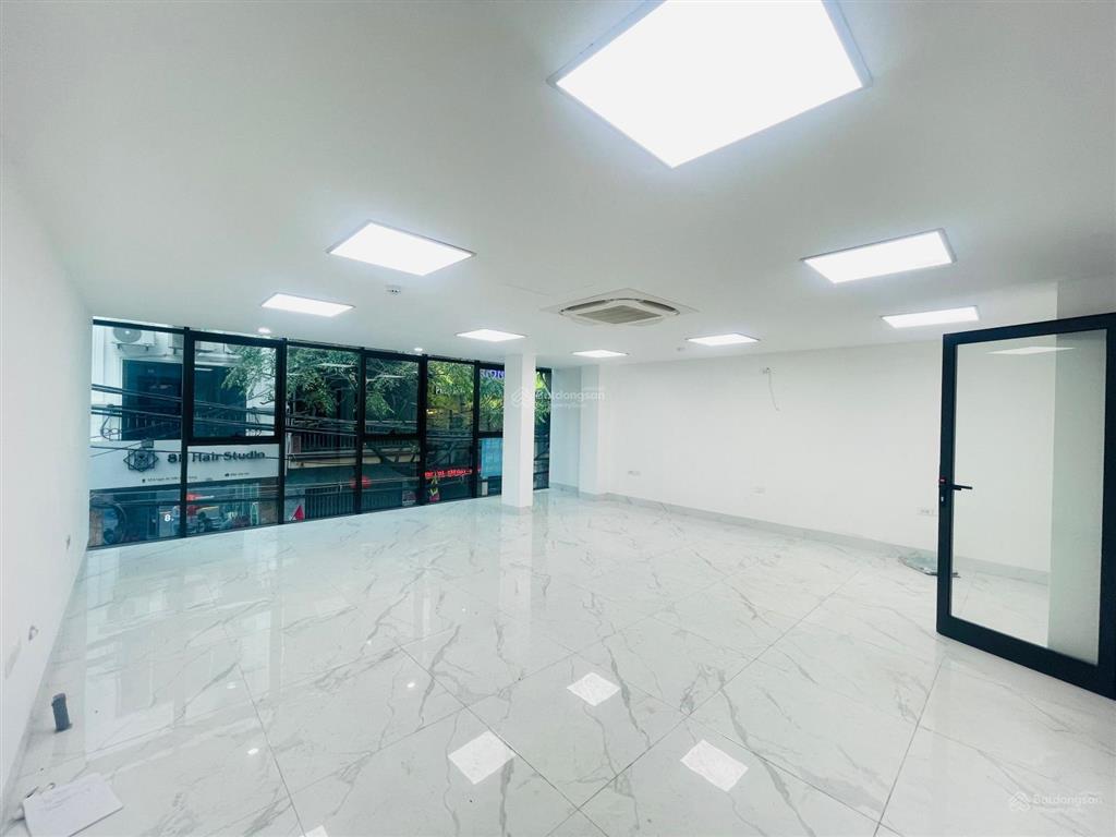Cho thuê nhà ngõ nguyễn hoàng  mỹ đình. 80m² x 7t, mt 7m, thang máy, thông sàn, nội thất cao cấp