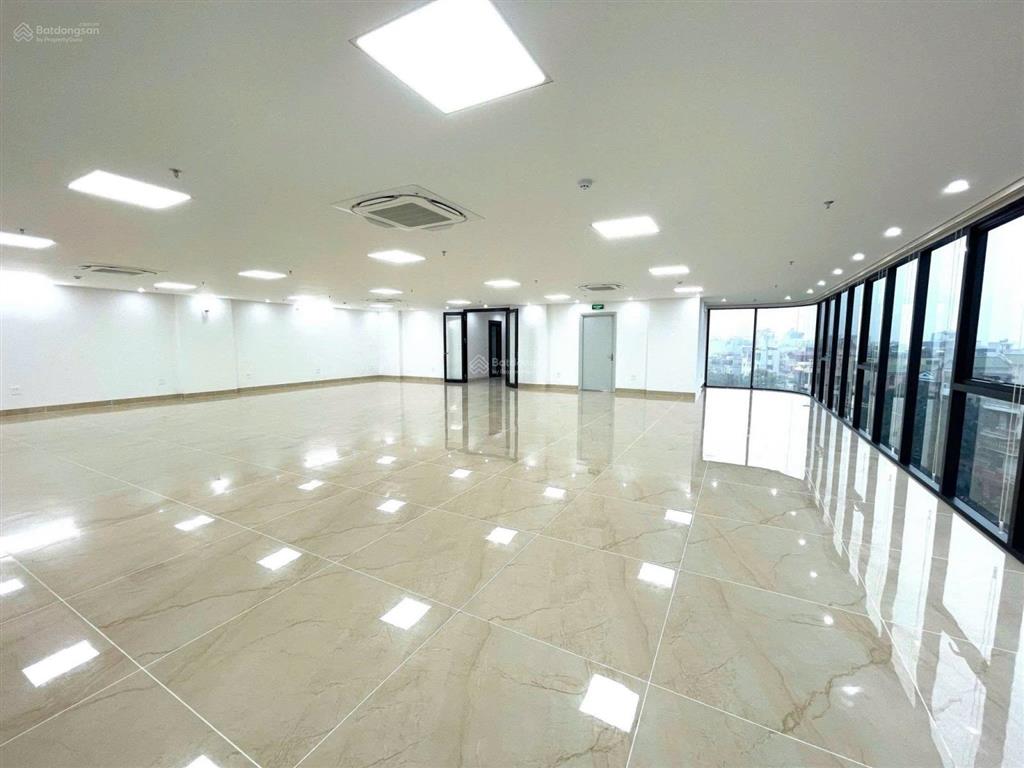 Cho thuê mặt phố nguyễn trãi ngã tư sở  dt 280m2 x7t 1 hầm  giá thuê 180 tr/th  pccc đầy đủ