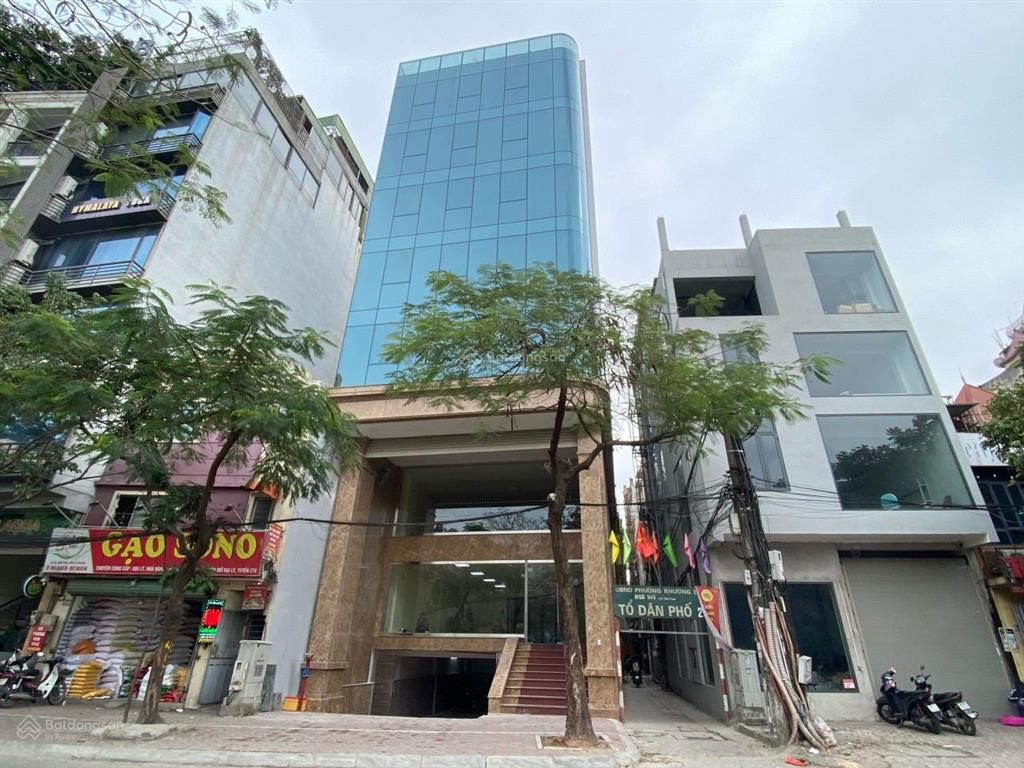 Cho thuê nhà mới vũ phạm hàm  trung hòa 105m2x8t, 1 hầm, mt 8m. thông sàn, thang máy, 55tr