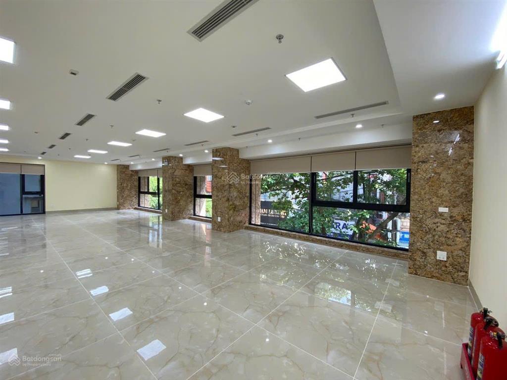 Chính chủ cần cho thuê gấp sàn vp hạng b ở trường chinh  thanh xuân dt290m2 giá chỉ từ 30tr/tháng