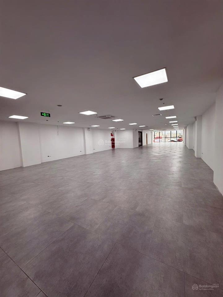 Tòa nhà mới xây mỹ đình  cho thuê nhà phố vip nguyễn hoàng 180m2x8t 1 hầm đầy đủ option  giá 90tr