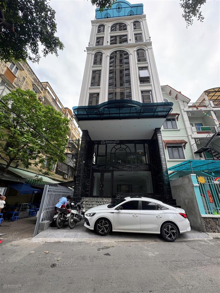 Cho thuê nhà vũ phạm hàm  trung kính, 60m2, 8 tầng, thông sàn, thang máy, pccc, 39tr/th