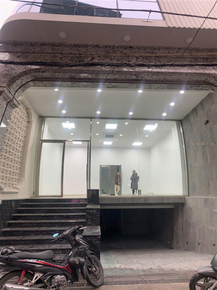 Cho thuê nhà nguyên căn 135m2 x 8 tầng, ngã tư hot nguyễn văn huyên & hoàng quốc việt. giá 75tr/th