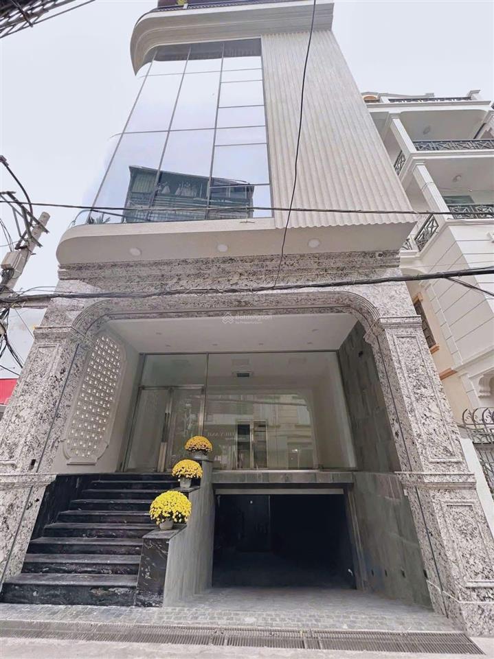 Cho thuê nhà nguyên căn 135m2 x 8 tầng, ngã tư hot nguyễn văn huyên & hoàng quốc việt. giá 75tr/th