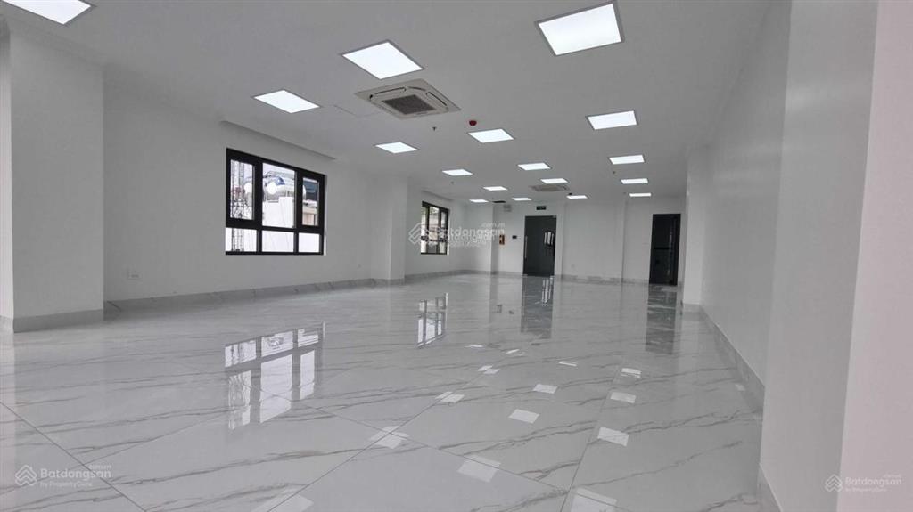 Cho thuê tòa nhà vừa xây xong phố nguyễn ngọc nại  lê trọng tấn  thanh xuân dt 180m2 x 8t 1 hầm