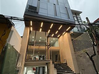 Chính chủ tôi cần cho thuê tòa nhà mặt phố lê văn lương  nhân chính 130m2 x 10t 1 hầm giá 100tr