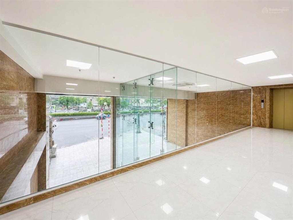 Phân lô liền kề vũ tông phan 140m2x5t 1 hầm mt7m thông sàn thang máy ô tô đỗ quanh nhà giá 39tr/th