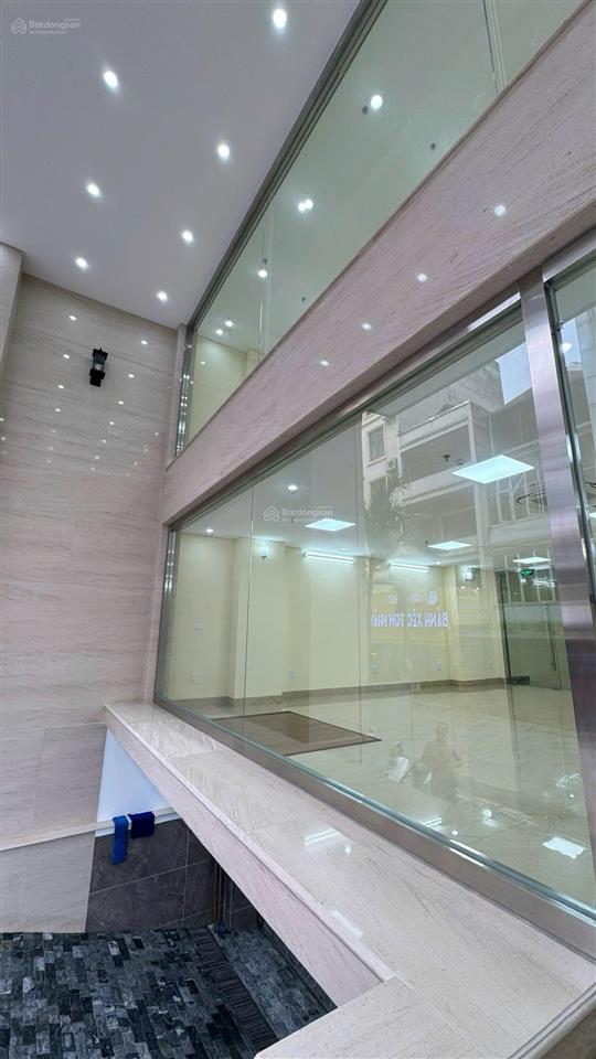 Chính chủ cần cho thuê mặt bằng hoàng ngân kinh doanh dt 230m2 t12 mặt tiền 6m5 kinh doanh spa