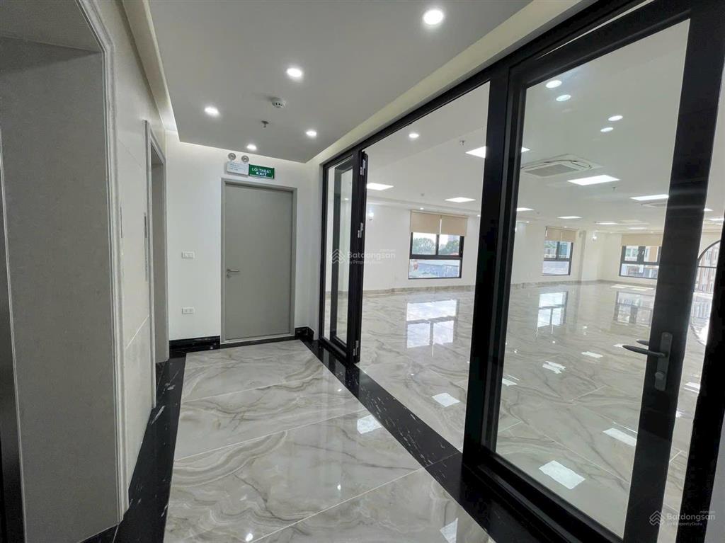 Chính chủ cần cho thuê gấp nhà mặt phố vũ phạm hàm, dt 290m2 x9t 1 hầm pccc nghiệm thu tp mới 100%