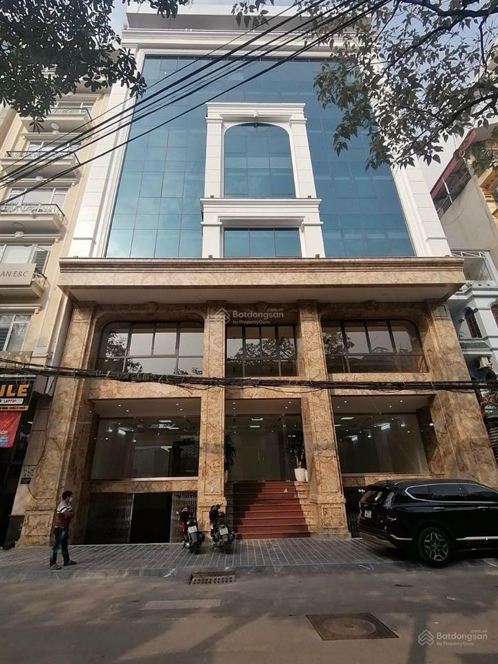 Siêu phẩm nhà mặt phố nguyễn văn huyên cần cho thuê. dt 190m2 x 8 tầng 1 hầm, mt 12m đẹp nhất phố