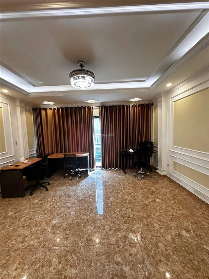 Chính chủ cần cho thuê nhà căn góc đỗ quang  trần duy hưng  vị trí đẹp, hiếm nhà cho thuê