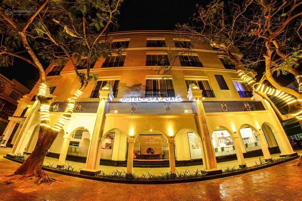 Bán khách sạn tại phường thanh sơn, phan rang 659.8m2 giá 39 tỷ vị trí siêu đẹp nội thất sang trọng